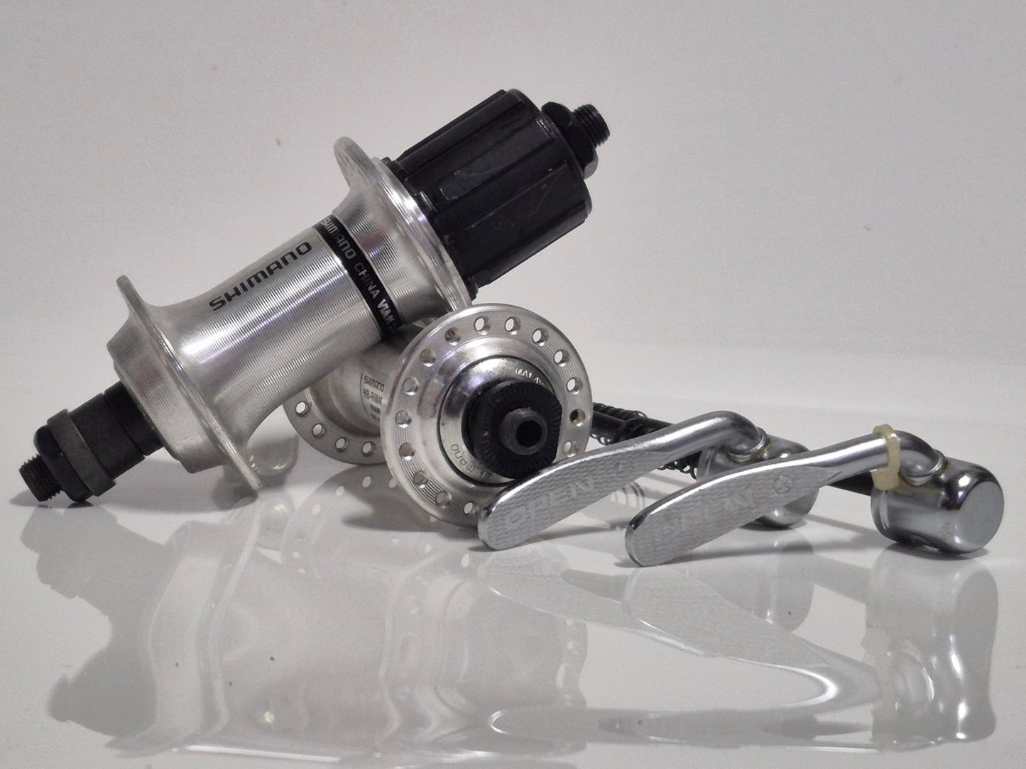 SHIMANO HUBS ROADBIKE