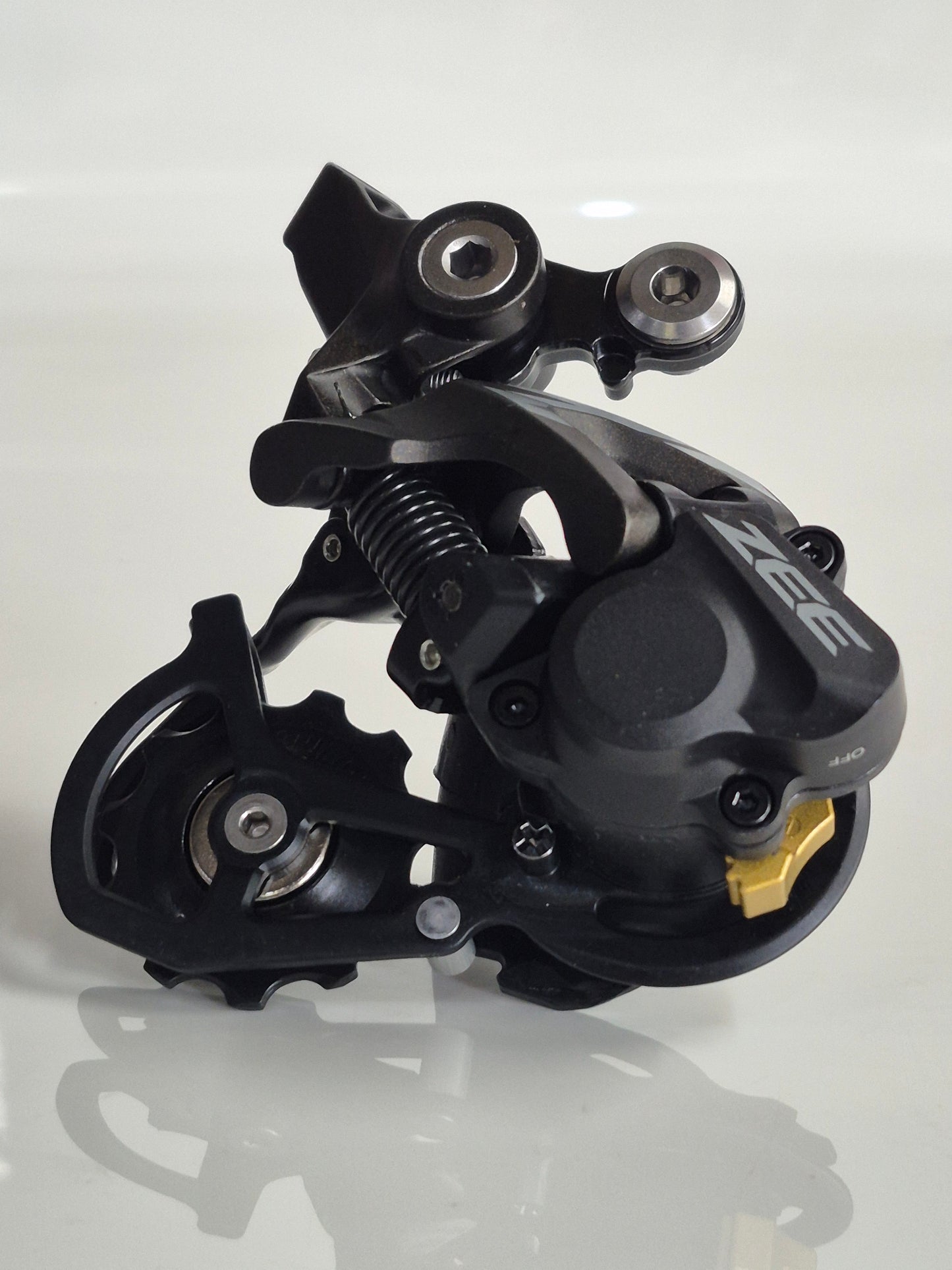 Shimano ZEE Rear Derailleur RD-M640-SS