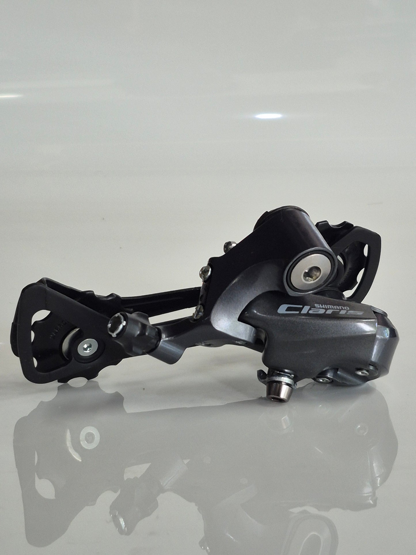 SHIMANO CLARIS R2000 REAR DERAILLEUR