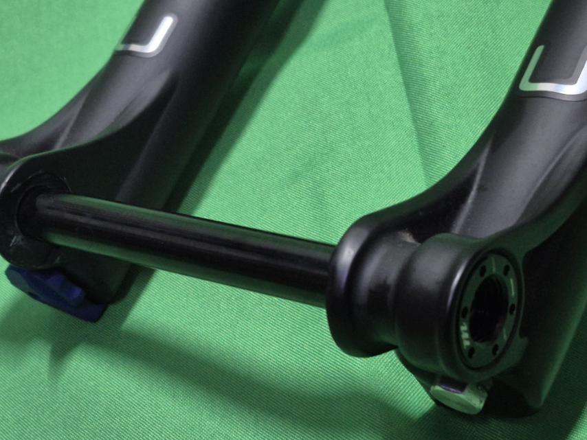 MANITOU MARKHOR 27.5 FORK