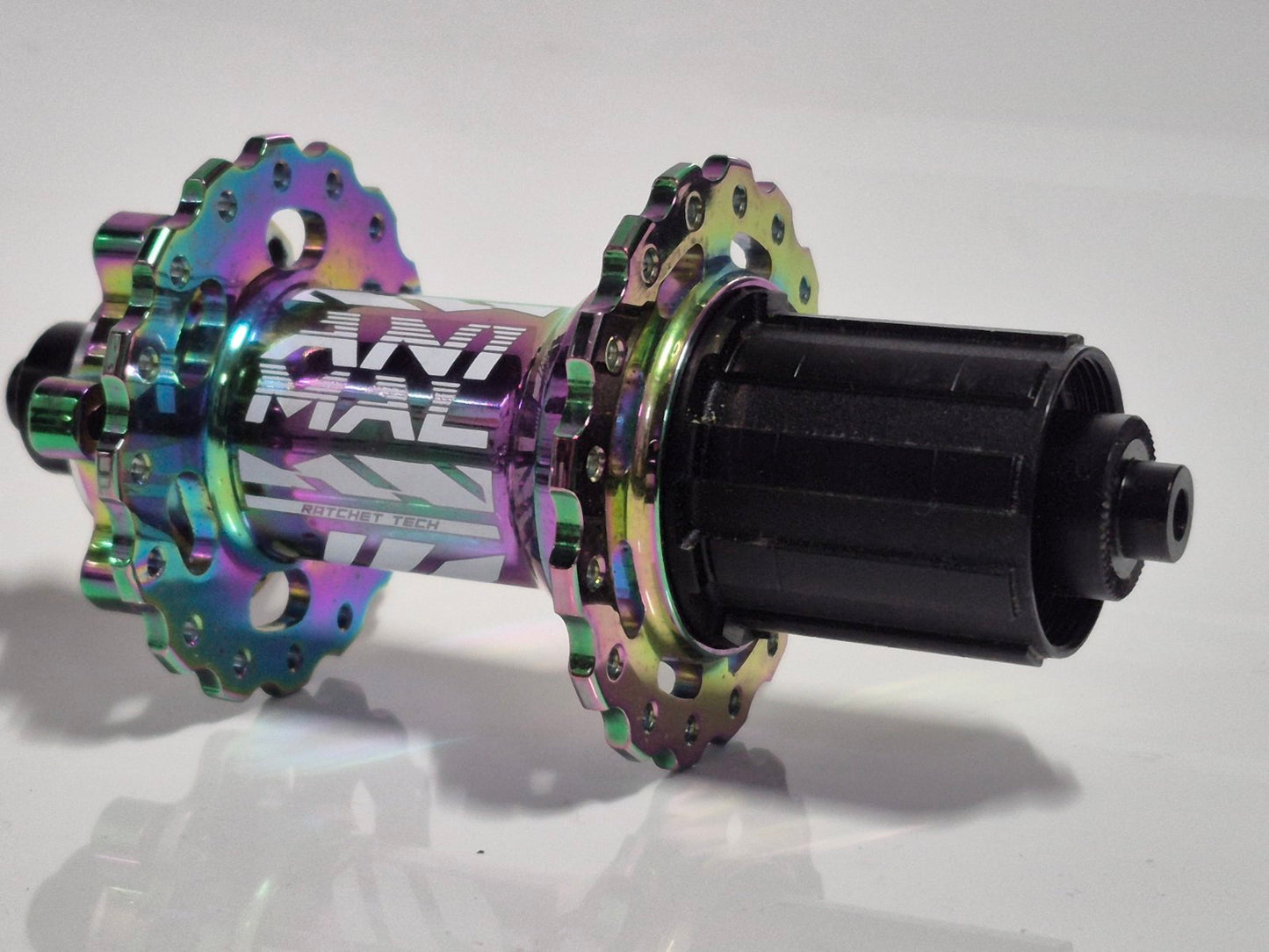 WEAPON HUBS ANIMAL RACHET OILSLICK W/END CAP