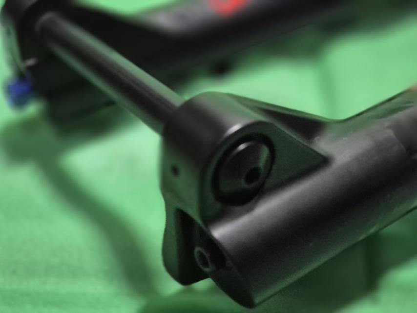 WEAPON FORK CANNON BOOST 27.5 BLK/RED